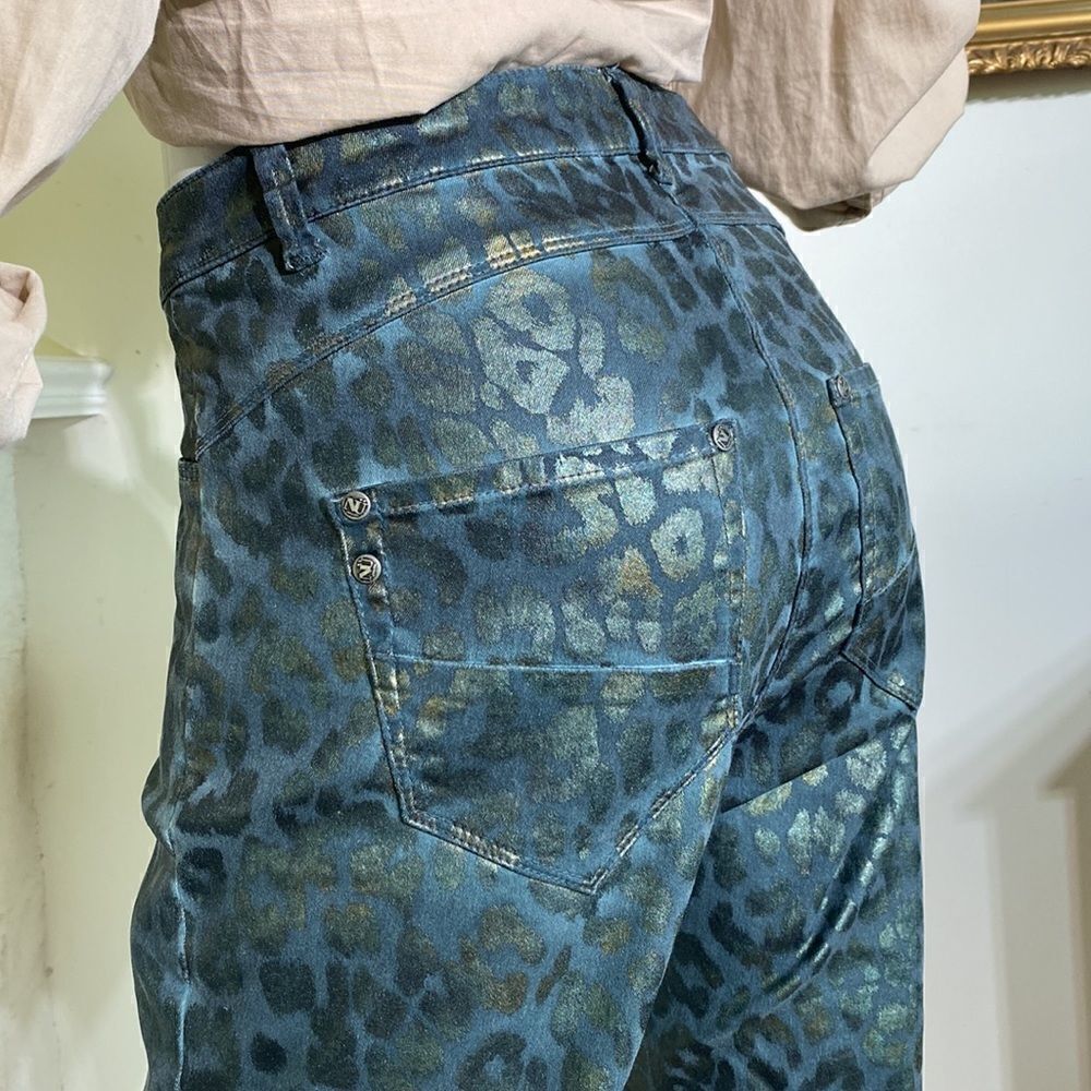 NÜ Denmark Offside Zip Metallic Leopard Print Jean - Picture 7 of 14